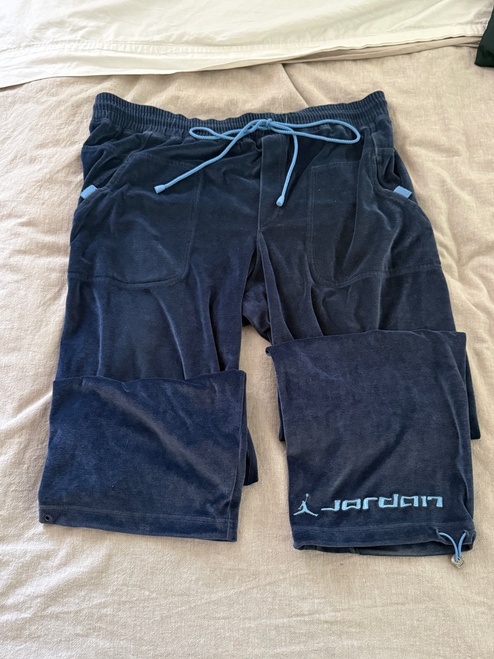 🏀 Vintage Jordan Brand Velour Track Pants — Y2K